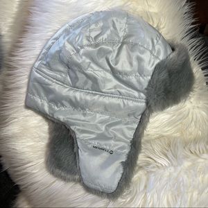 ‼️🎉PARTY DROP🎉‼️Youth Merrell over ear snow hat.